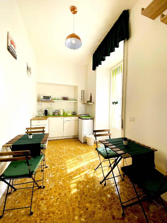 بومبيي B&B Le Ali Del Sogno المظهر الخارجي الصورة